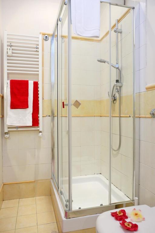 Apartment Felice روما الغرفة الصورة